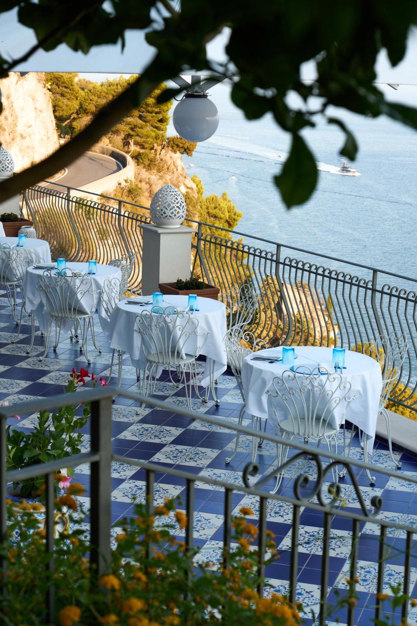 Hotel Villa Pandora Maiori Exterior photo